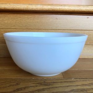DRAFT 2.5QT Vintage PYREX 403 Mixing Bowl Serving Ovenware Opaque Milk White